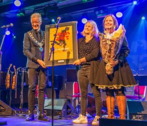 Irene Tillung mottek Vossa Jazz-prisen 2022 (Foto: Vossa Jazz/Olav Aga)