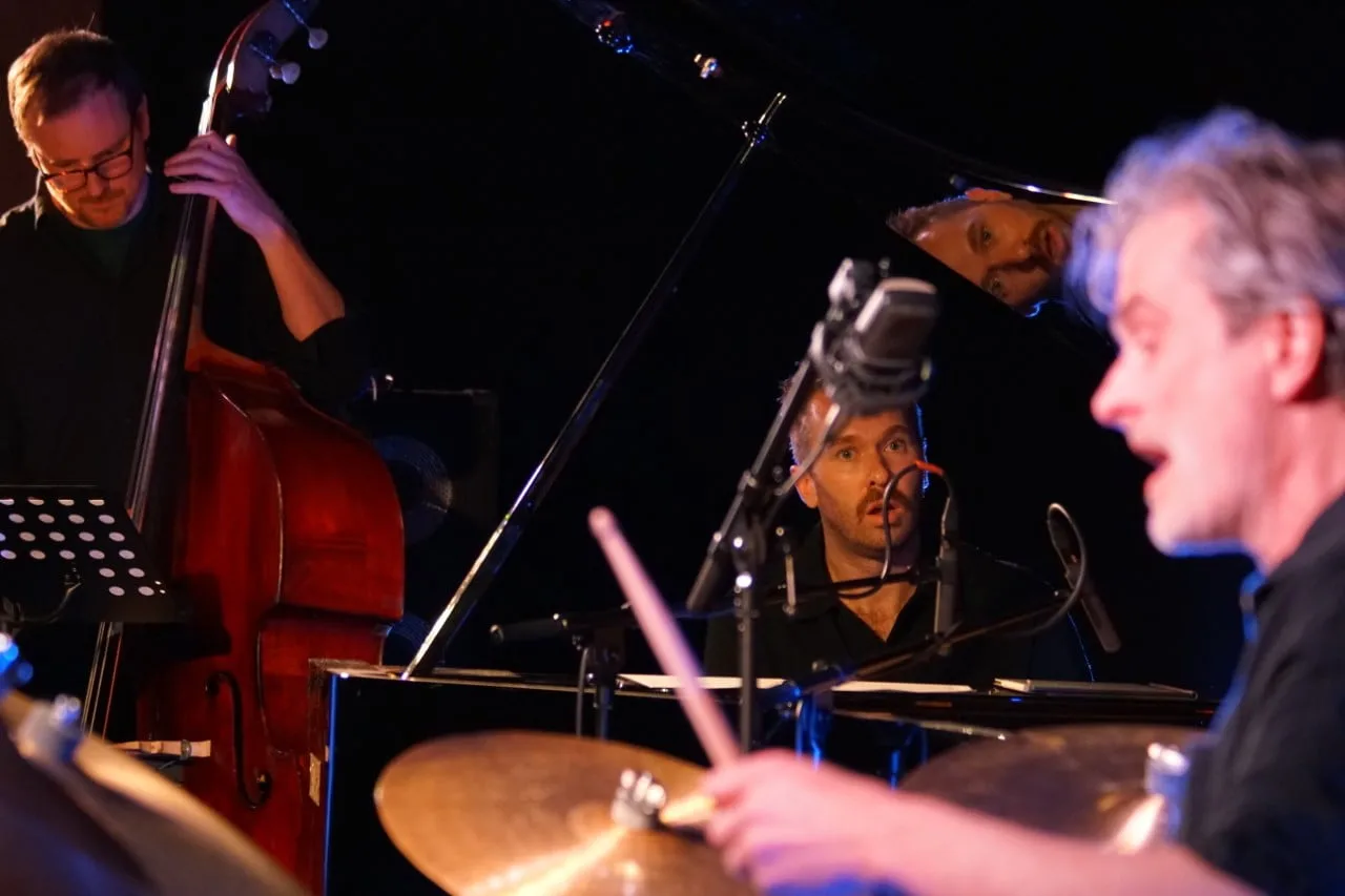 No høyrer eg atter slikt spel frå Dale