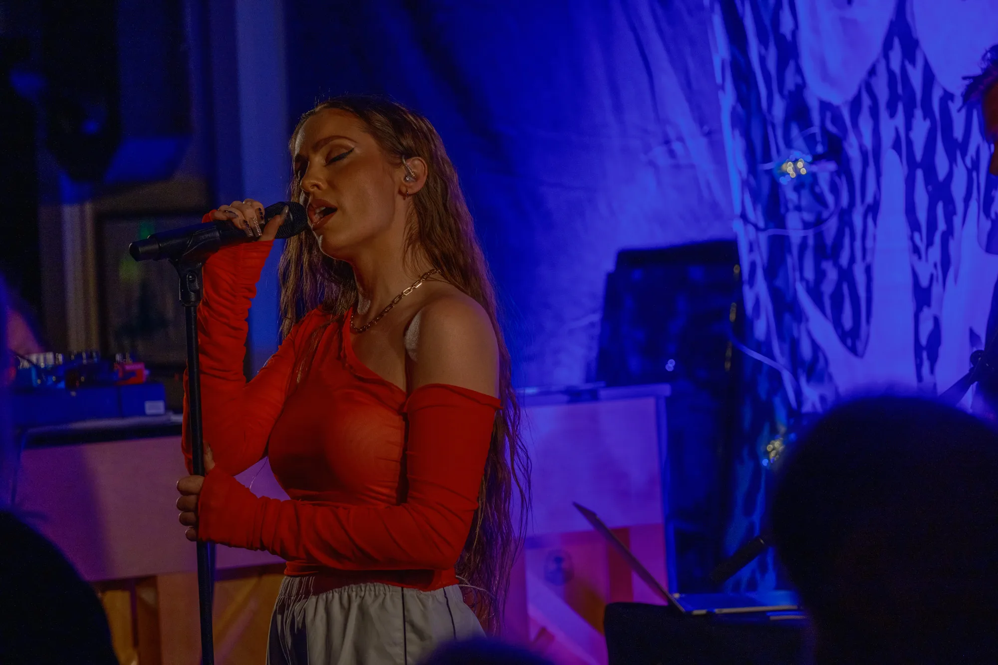 E tambien comprenderá