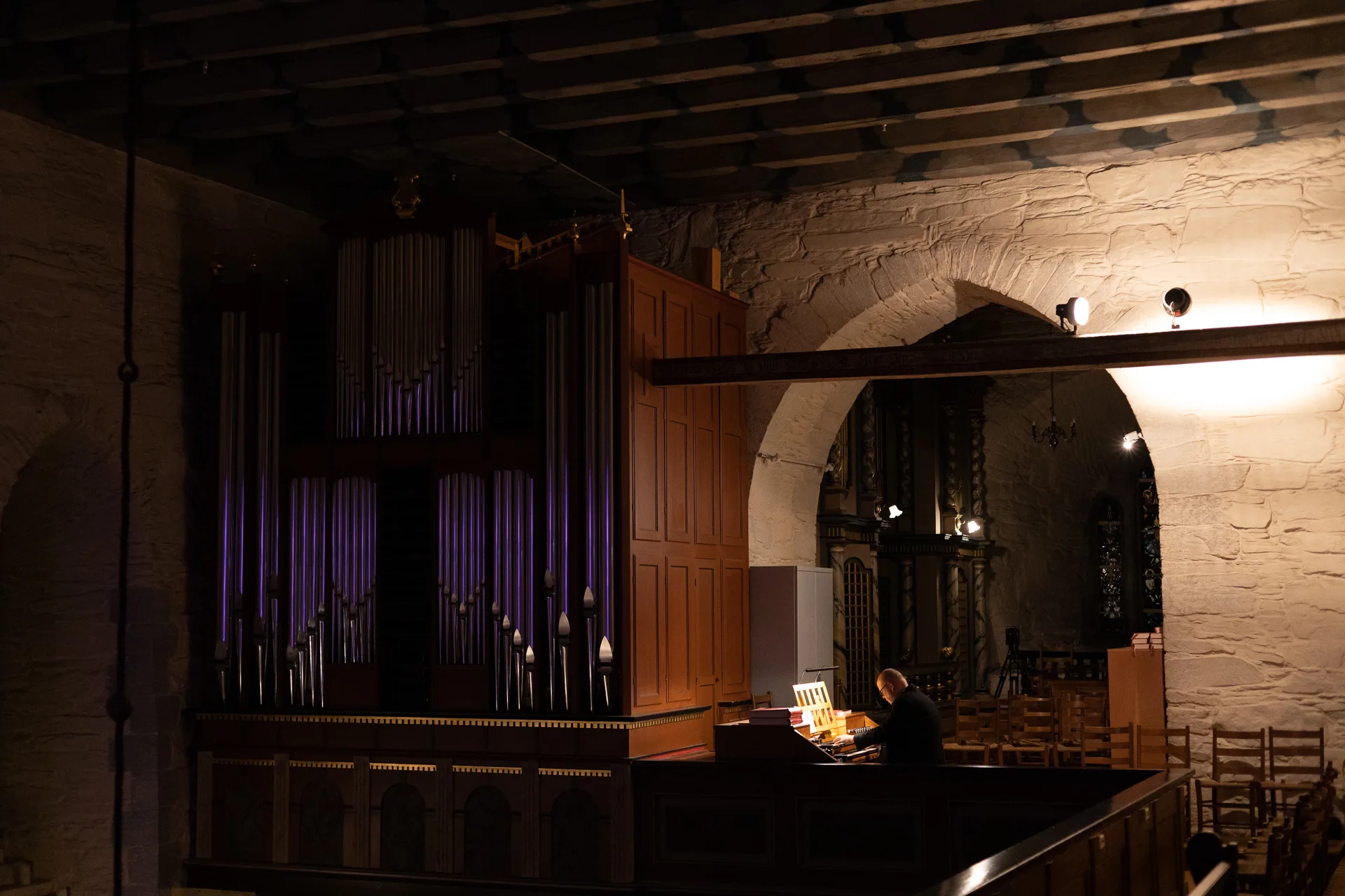 Himmelske tonar frå eit jordisk trøorgel